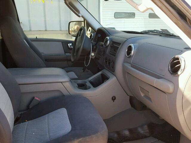 1FMPU16526LA94381 - 2006 FORD EXPEDITION BLACK photo 5