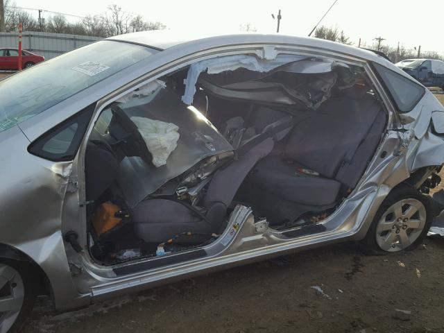 JTDKB20U640071825 - 2004 TOYOTA PRIUS SILVER photo 9