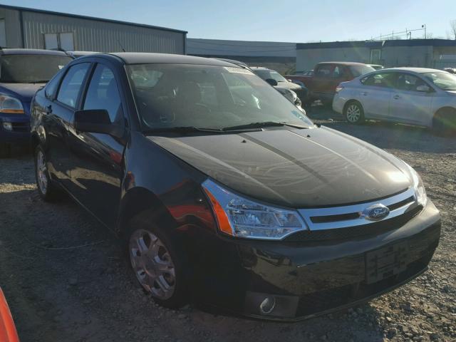 1FAHP35N78W226085 - 2008 FORD FOCUS SE BLACK photo 1