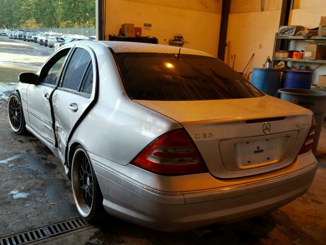 WDBRF65JX2F214633 - 2002 MERCEDES-BENZ C 32 AMG K SILVER photo 3