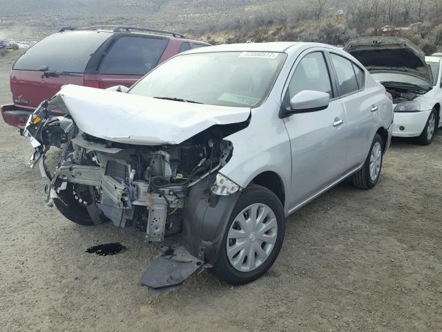 3N1CN7AP8GL872140 - 2016 NISSAN VERSA S SILVER photo 2