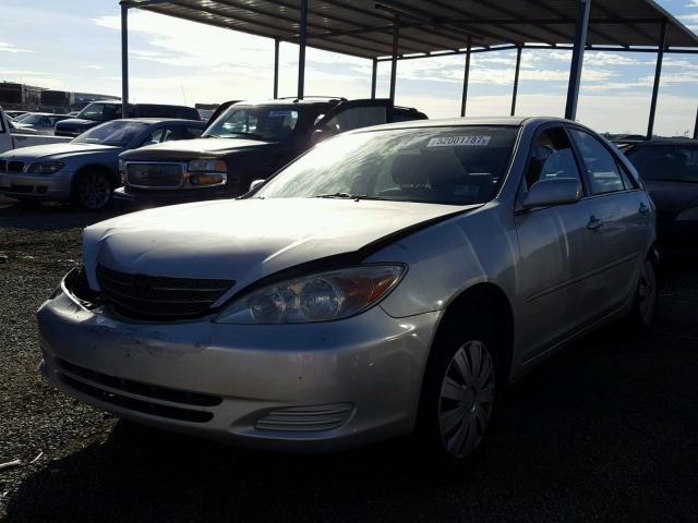 4T1BE32K93U699552 - 2003 TOYOTA CAMRY LE SILVER photo 2