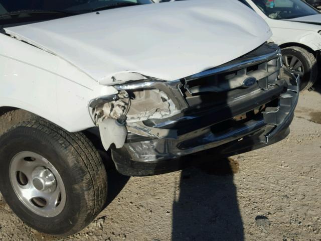 1FTRX17L6WKA42145 - 1998 FORD F150 Ақ фото 9