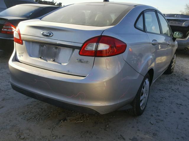 3FADP4AJ8BM153405 - 2011 FORD FIESTA S SILVER photo 4