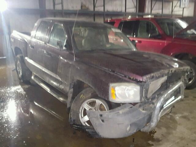 1D7HW48N25S129173 - 2005 DODGE DAKOTA QUA BURGUNDY photo 1