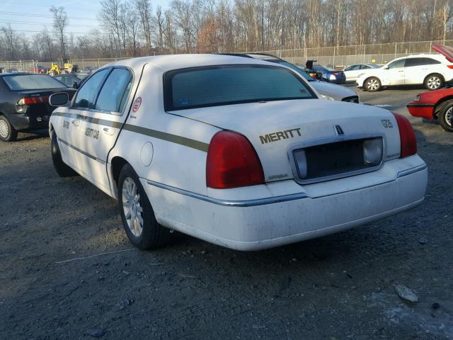 1LNHM81V96Y626507 - 2006 LINCOLN TOWN CAR S WHITE photo 3