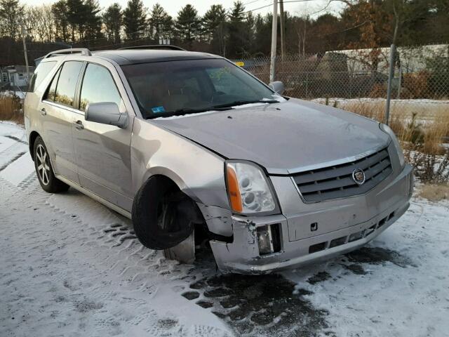 1GYEE637740182332 - 2004 CADILLAC SRX SILVER photo 1