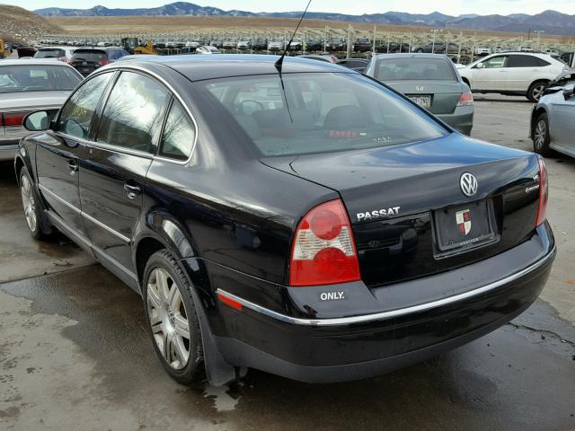 WVWTU63B55E073618 - 2005 VOLKSWAGEN PASSAT GLX BLACK photo 3