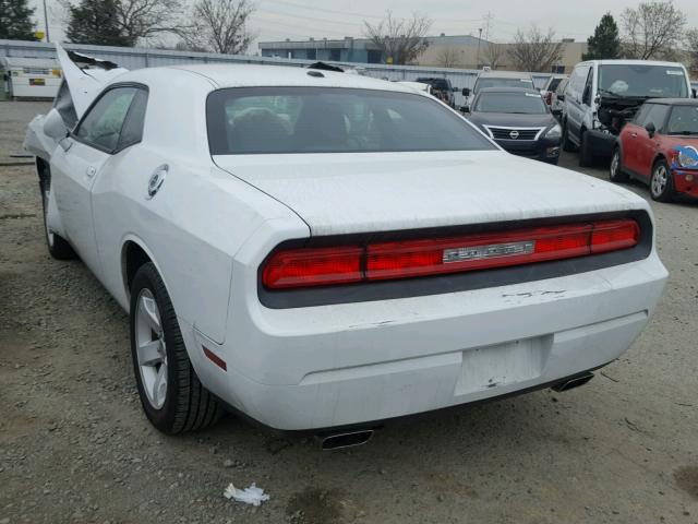 2C3CDYAG9EH274011 - 2014 DODGE CHALLENGER WHITE photo 3