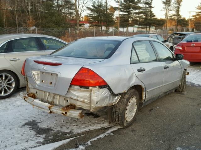 1HGCM56186A087746 - 2006 HONDA ACCORD VAL SILVER photo 4