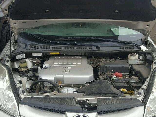 5TDKK4CC4AS322042 - 2010 TOYOTA SIENNA CE SILVER photo 7