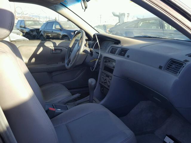 JT2BF22K0V0060636 - 1997 TOYOTA CAMRY LE GRAY photo 5