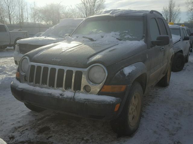 1J4GL58545W680339 - 2005 JEEP LIBERTY LI BLACK photo 2