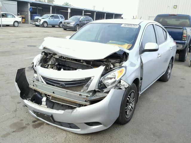 3N1CN7AP5EK465198 - 2014 NISSAN VERSA S SILVER photo 2