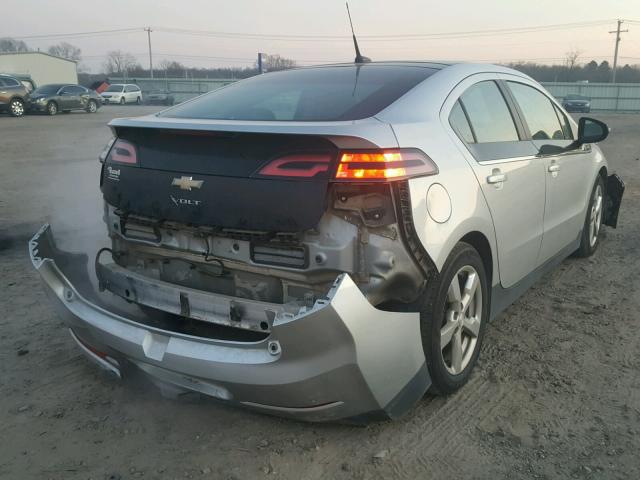 1G1RB6E45CU108040 - 2012 CHEVROLET VOLT SILVER photo 4