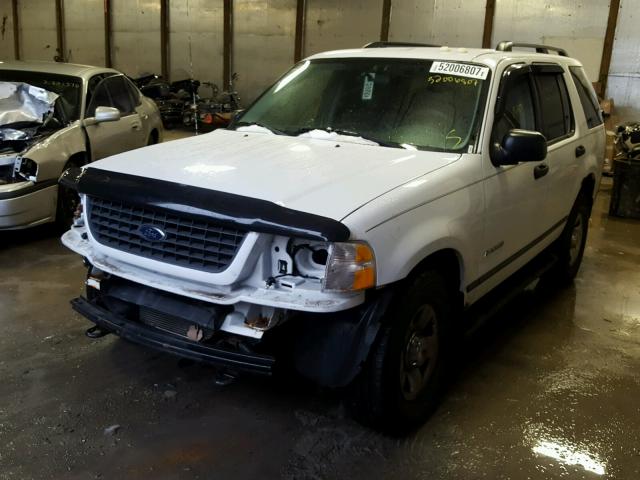 1FMDU72KX4ZB27476 - 2004 FORD EXPLORER X WHITE photo 2