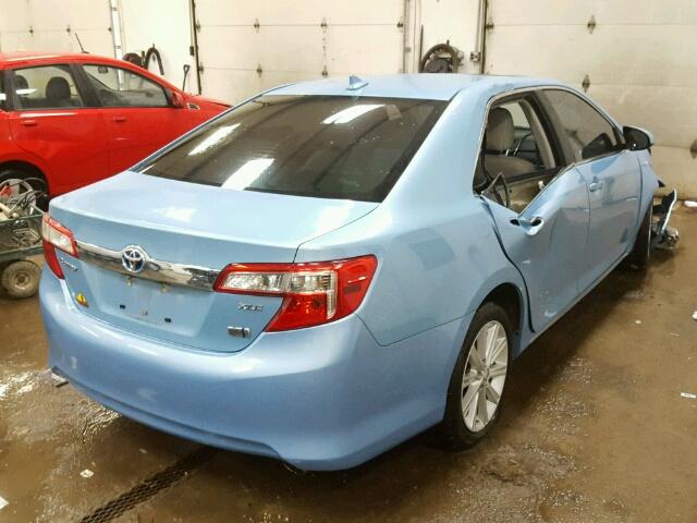 4T1BD1FK6DU076618 - 2013 TOYOTA CAMRY HYBR BLUE photo 4