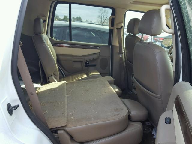 1FMZU74W74UA49595 - 2004 FORD EXPLORER E WHITE photo 6