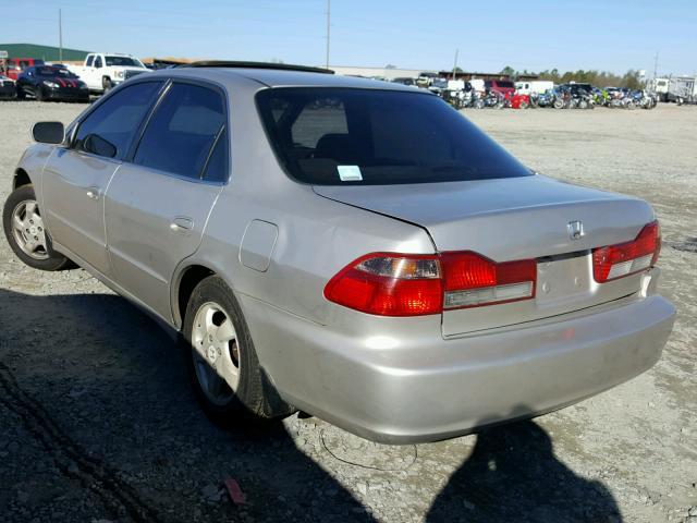 1HGCG5654XA003319 - 1999 HONDA ACCORD EX SILVER photo 3