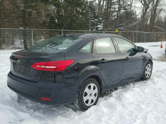 1FADP3E24HL243304 - 2017 FORD FOCUS S BLACK photo 4