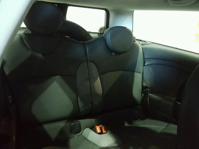 WMWML33568TN68441 - 2008 MINI COOPER CLU SILVER photo 6