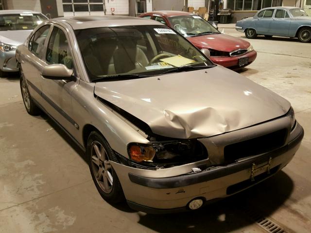 YV1RS58D922100413 - 2002 VOLVO S60 2.4T GOLD photo 1