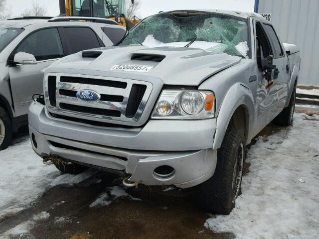 1FTPW14556KB81960 - 2006 FORD F150 SUPER SILVER photo 2