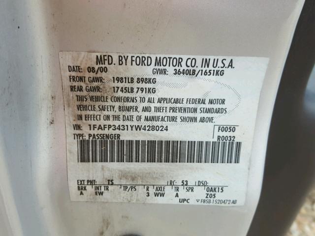 1FAFP3431YW428024 - 2000 FORD FOCUS SE SILVER photo 10