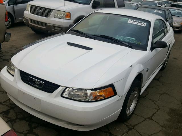 1FAFP4048XF222976 - 1999 FORD MUSTANG WHITE photo 2