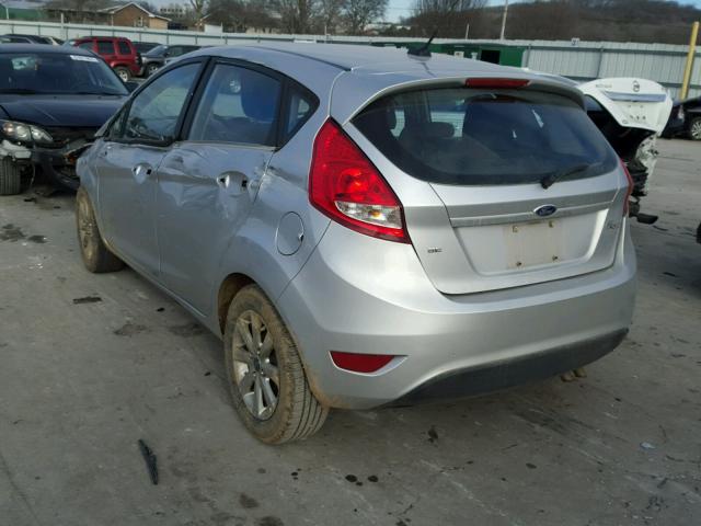 3FADP4EJ2BM130180 - 2011 FORD FIESTA SE SILVER photo 3