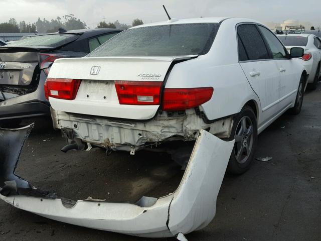 JHMCN36495C018172 - 2005 HONDA ACCORD HYB WHITE photo 4