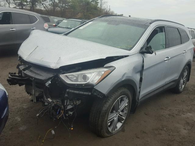 KM8SRDHF2GU139480 - 2016 HYUNDAI SANTA FE S SILVER photo 2