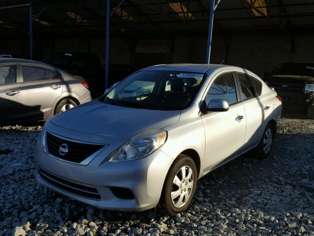 3N1CN7AP8DL867645 - 2013 NISSAN VERSA S SILVER photo 2