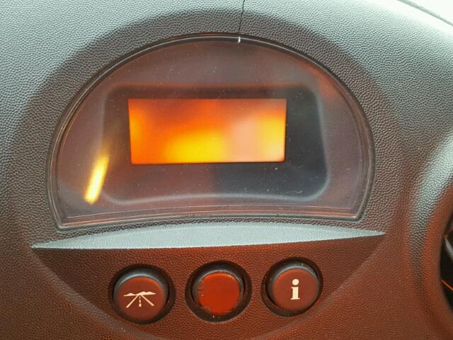 2G2WP522641253727 - 2004 PONTIAC GRAND PRIX ვერცხლისფერი ფოტო 8