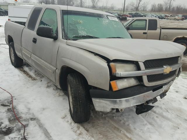 2GCEC19T251292164 - 2005 CHEVROLET SILVERADO SILVER photo 1