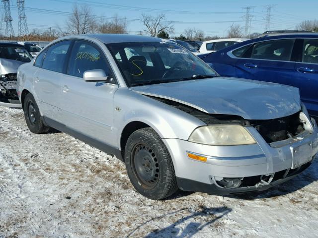 WVWPD63B22P046149 - 2002 VOLKSWAGEN PASSAT GLS SILVER photo 1