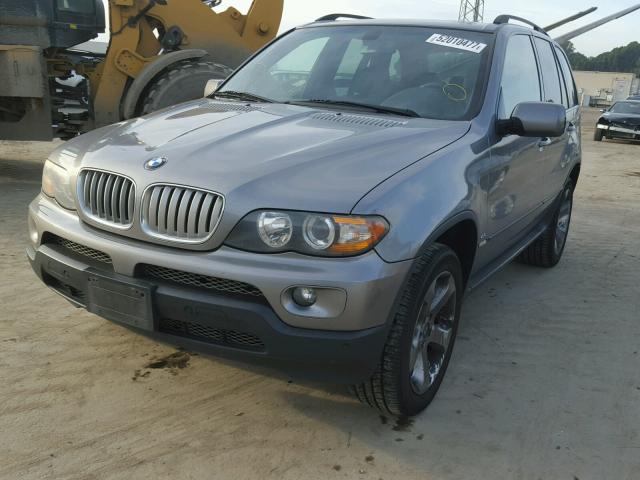 5UXFB53585LV11064 - 2005 BMW X5 4.4I GRAY photo 2