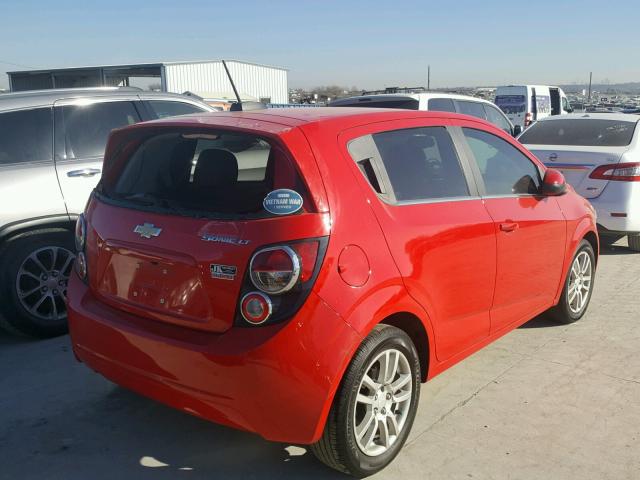 1G1JC6SB1G4112539 - 2016 CHEVROLET SONIC LT RED photo 4