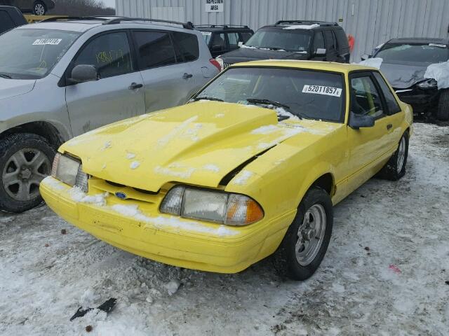 1FABP40E3KF260213 - 1989 FORD MUSTANG LX YELLOW photo 2