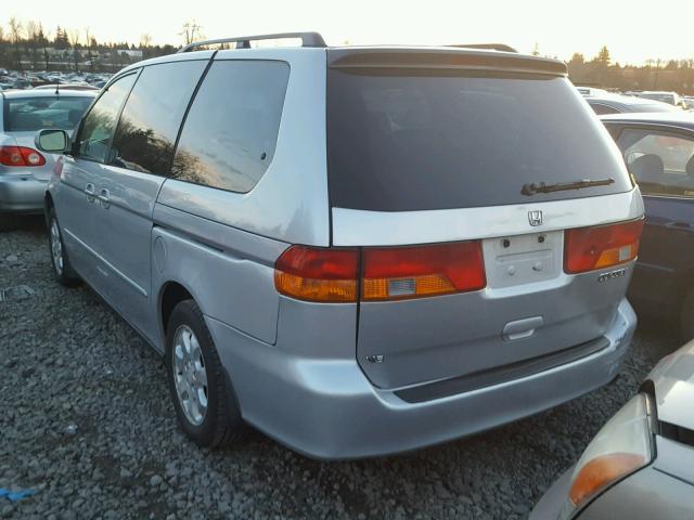 5FNRL18082B040064 - 2002 HONDA ODYSSEY EX SILVER photo 3