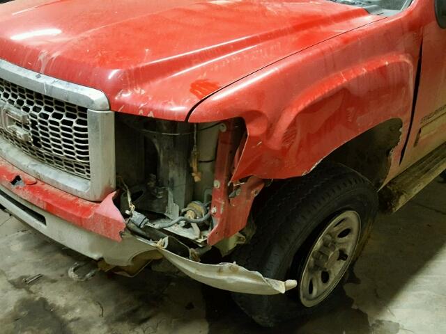 3GTP2UEA1BG341505 - 2011 GMC SIERRA K15 RED photo 9