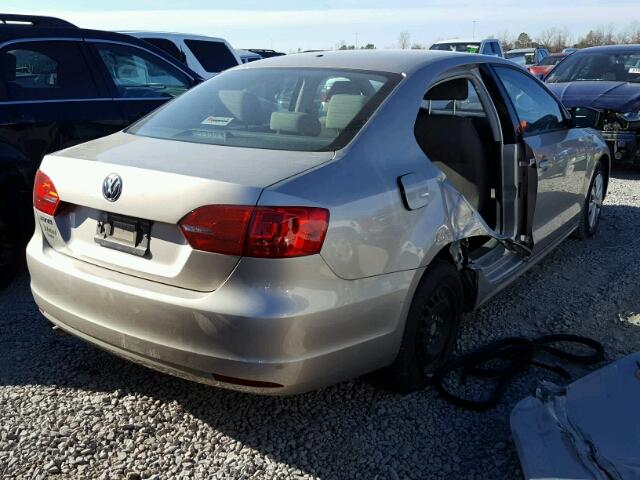 3VW2K7AJ2EM320019 - 2014 VOLKSWAGEN JETTA BASE SILVER photo 4