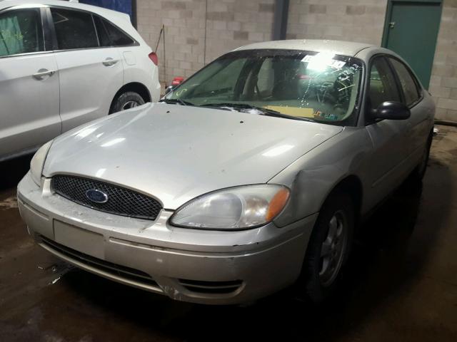 1FAFP53244G153192 - 2004 FORD TAURUS SE TAN photo 2