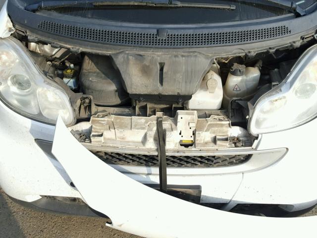 WMEEK31X09K219931 - 2009 SMART FORTWO PAS 白色 照片 7