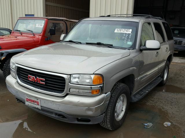 1GKEK13T9YJ150243 - 2000 GMC YUKON SILVER photo 2