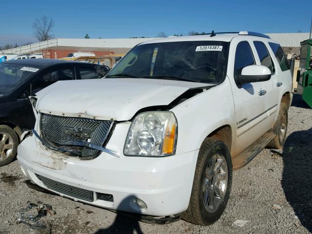 1GKFK63847J241268 - 2007 GMC YUKON DENA WHITE photo 2