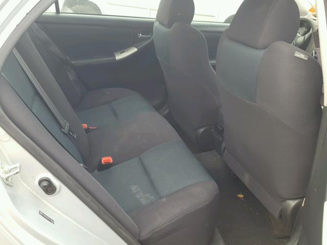 2T1BY30E45C339582 - 2005 TOYOTA COROLLA XR 银色 照片 6