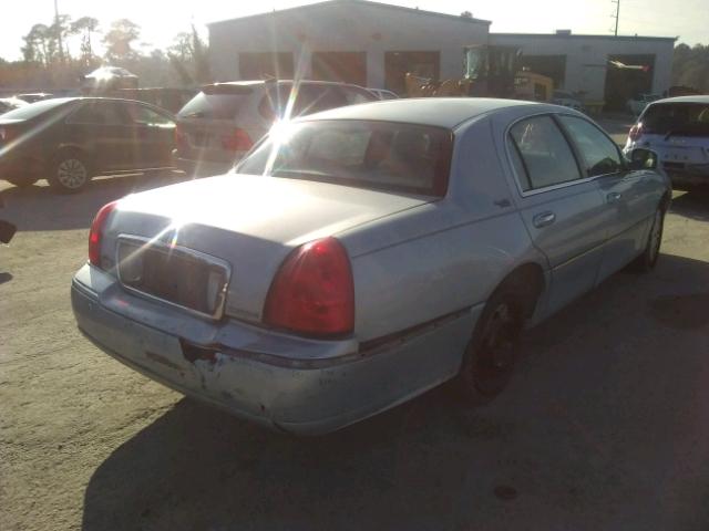 1LNHM82WX5Y647467 - 2005 LINCOLN TOWN CAR S BLUE photo 4