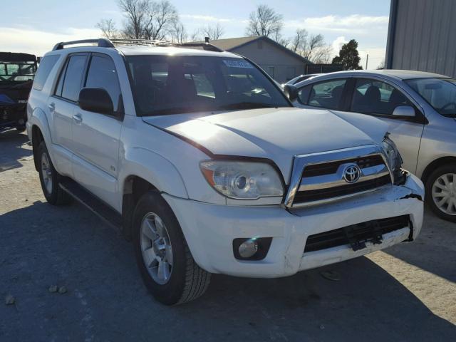 JTEZU14R78K008120 - 2008 TOYOTA 4RUNNER SR WHITE photo 1