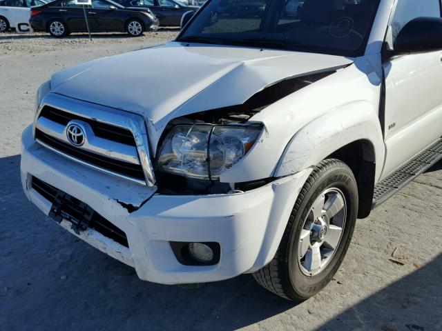 JTEZU14R78K008120 - 2008 TOYOTA 4RUNNER SR WHITE photo 9